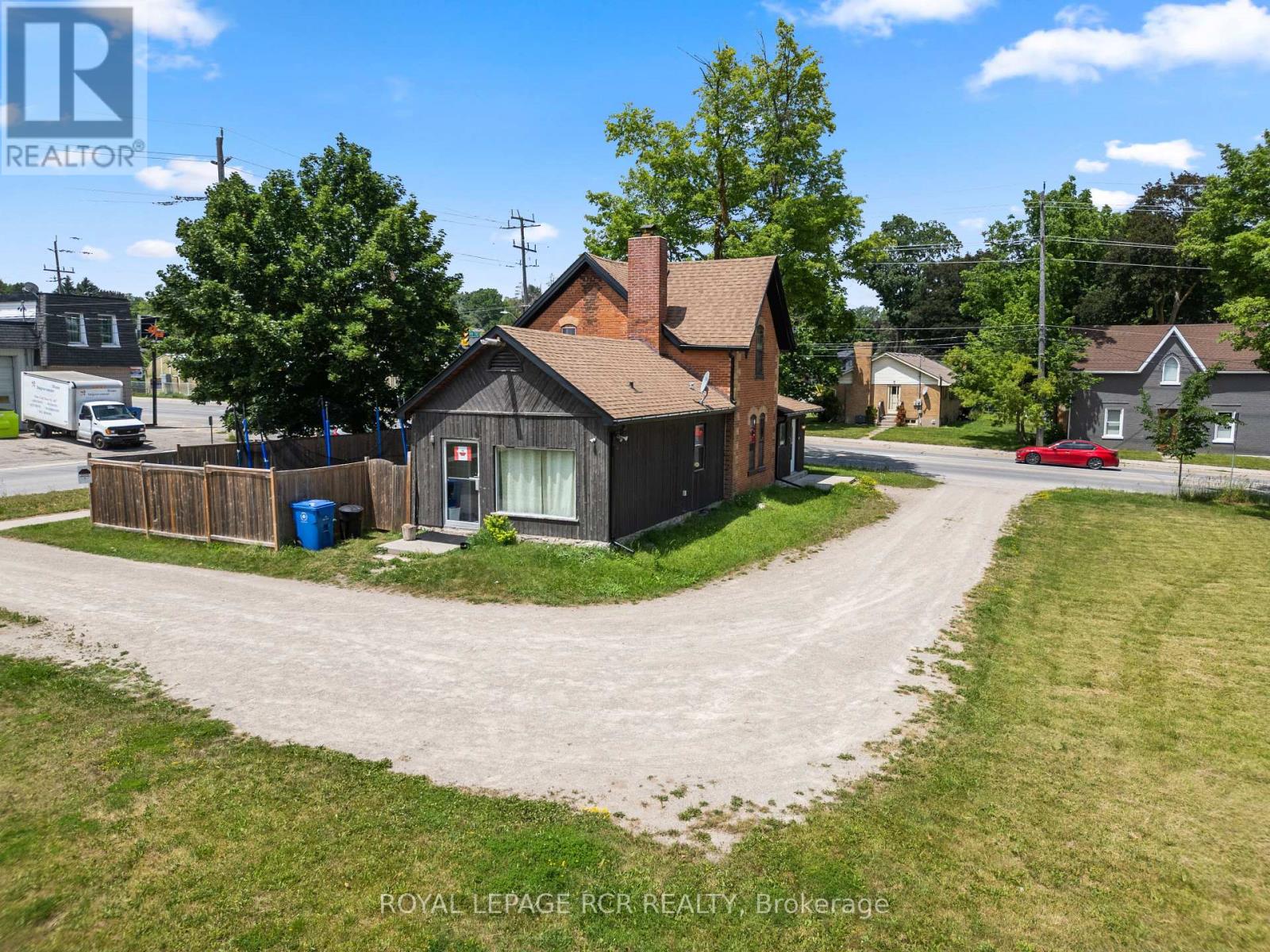 53 Town Line, Orangeville, Ontario L9W 1V3 - Photo 14 - W12992560