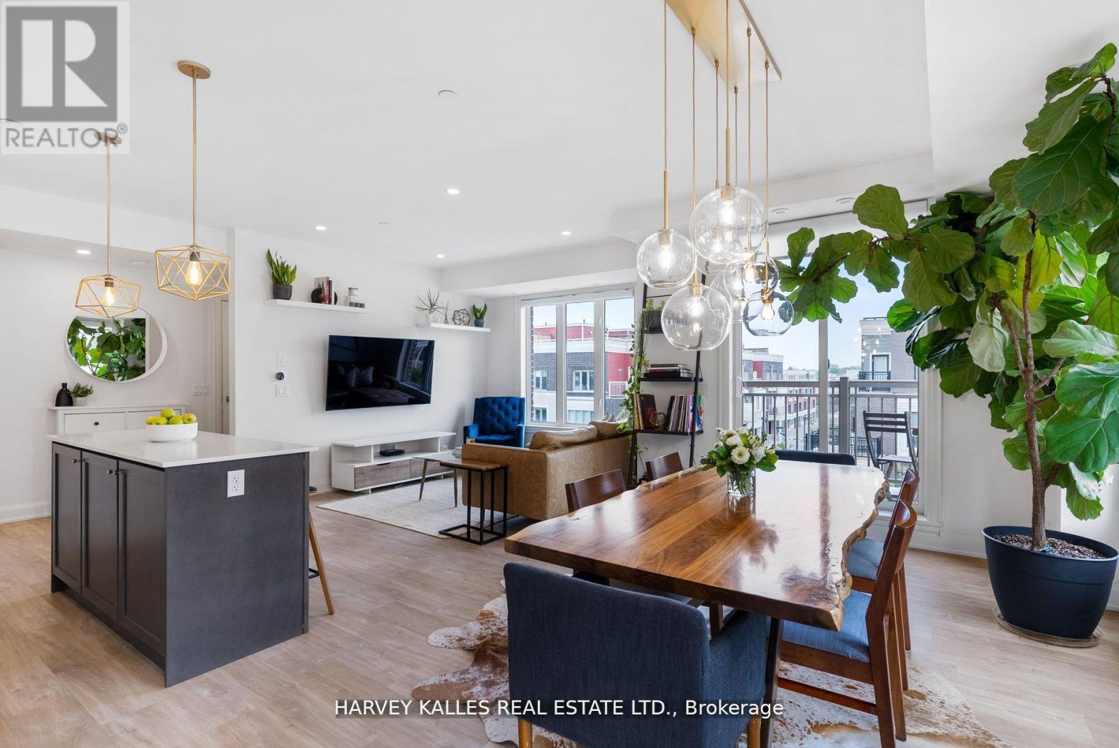 2 - 115 Long Branch, Toronto, Ontario  M8W 1N6 - Photo 2 - W13519012