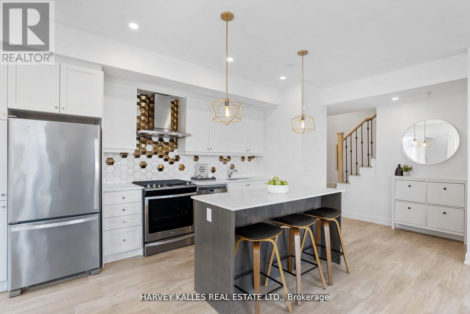 2 - 115 Long Branch, Toronto, Ontario  M8W 1N6 - Photo 6 - W13519012