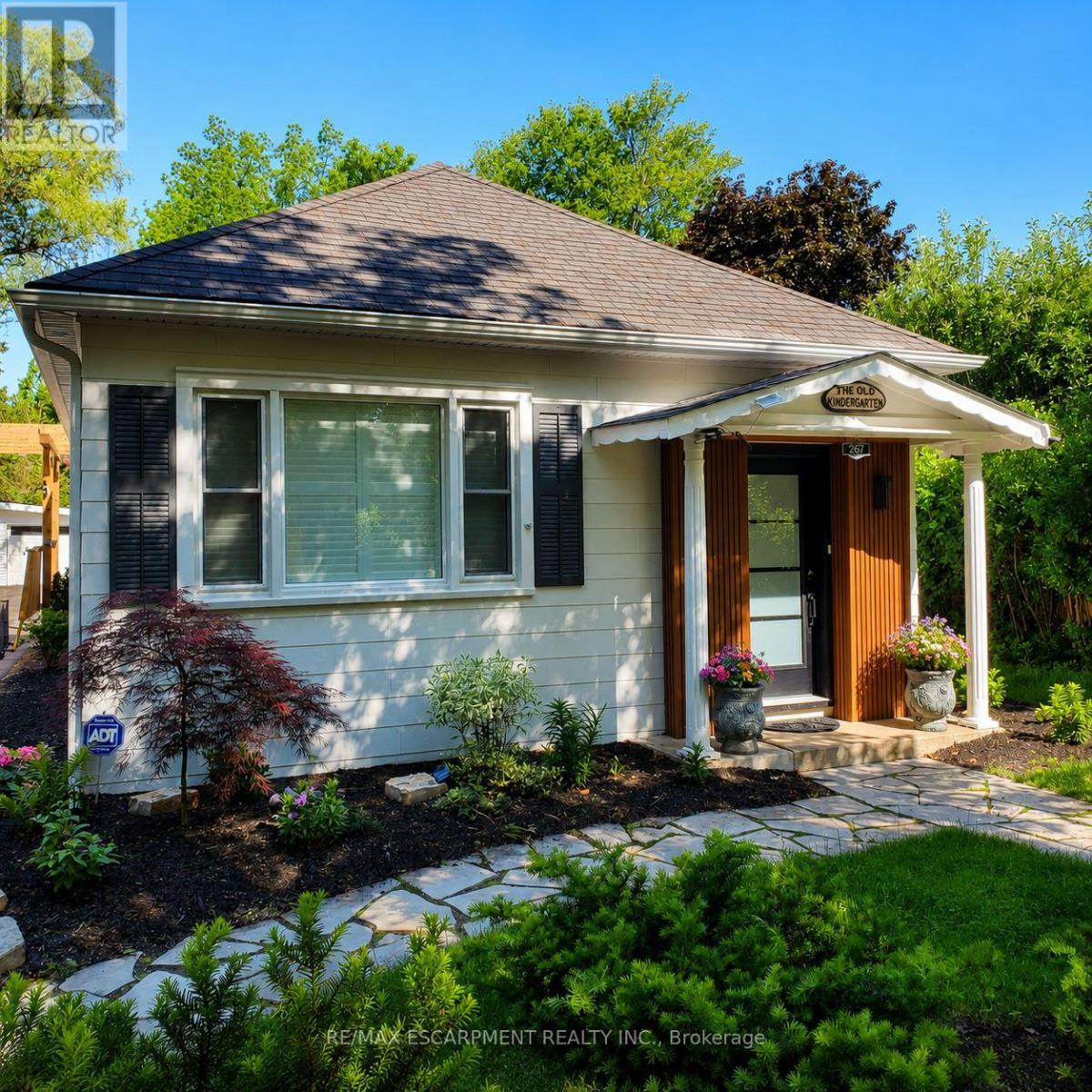 267 Davy Street, Niagara-On-The-Lake, Ontario  L0S 1J0 - Photo 4 - X12839274