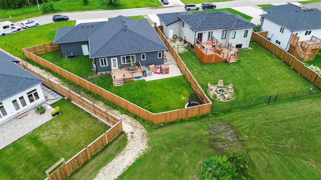 94 Seine River Crossing, Ste Anne, Manitoba  R5H 1E3 - Photo 36 - 202615486