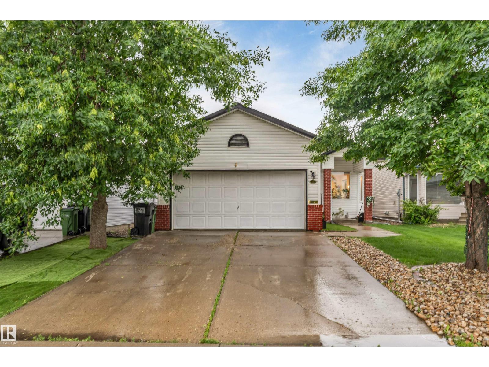 312 BERINGER CR NW, edmonton, Alberta