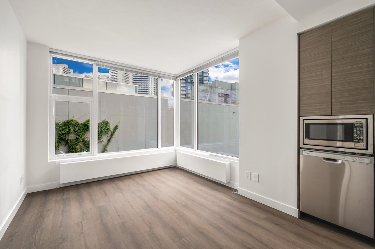 309 13615 Fraser Highway, Surrey, British Columbia  V3T 0P7 - Photo 4 - R3140944