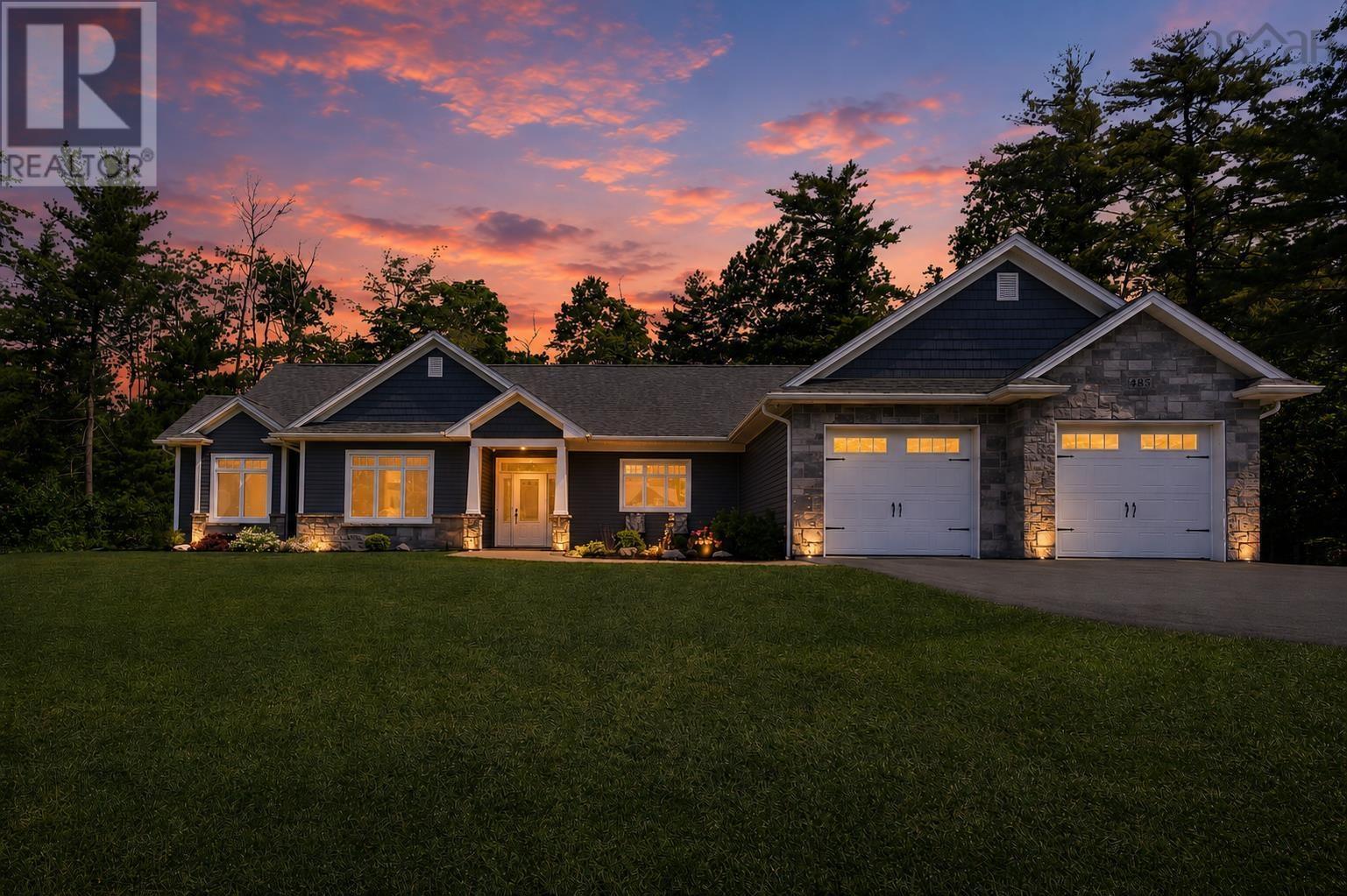 485 Calderwood Drive, Wellington