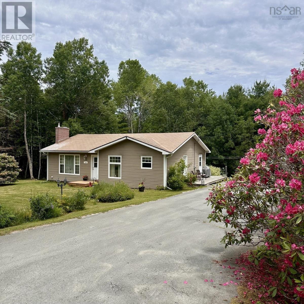 126 Wilkies Cove Road, Middle Lahave, Nova Scotia  B4V 2Y4 - Photo 2 - 202616452