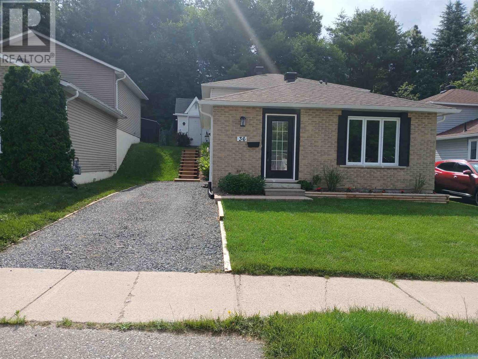 36 Hergott Ave, Elliot Lake, Ontario  P5A 3A8 - Photo 42 - SM261700
