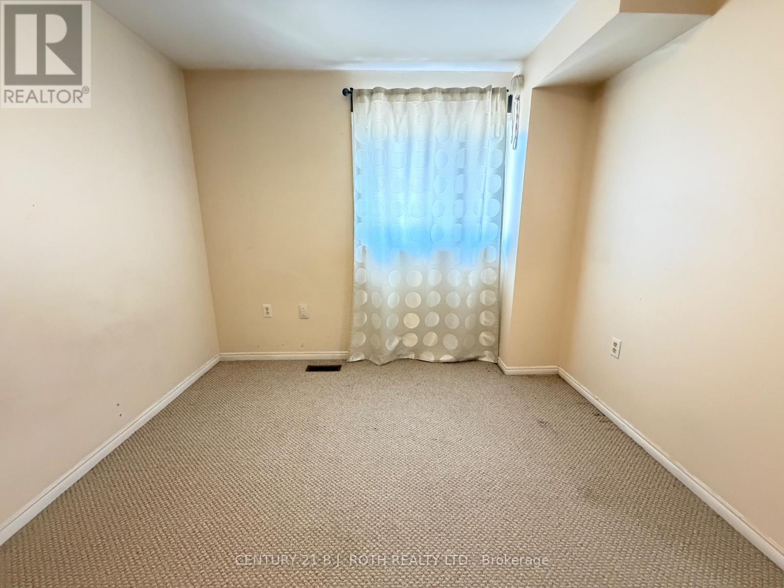 Upper - 29 Irwin Drive, Barrie, Ontario  L4N 7A6 - Photo 17 - S13426156