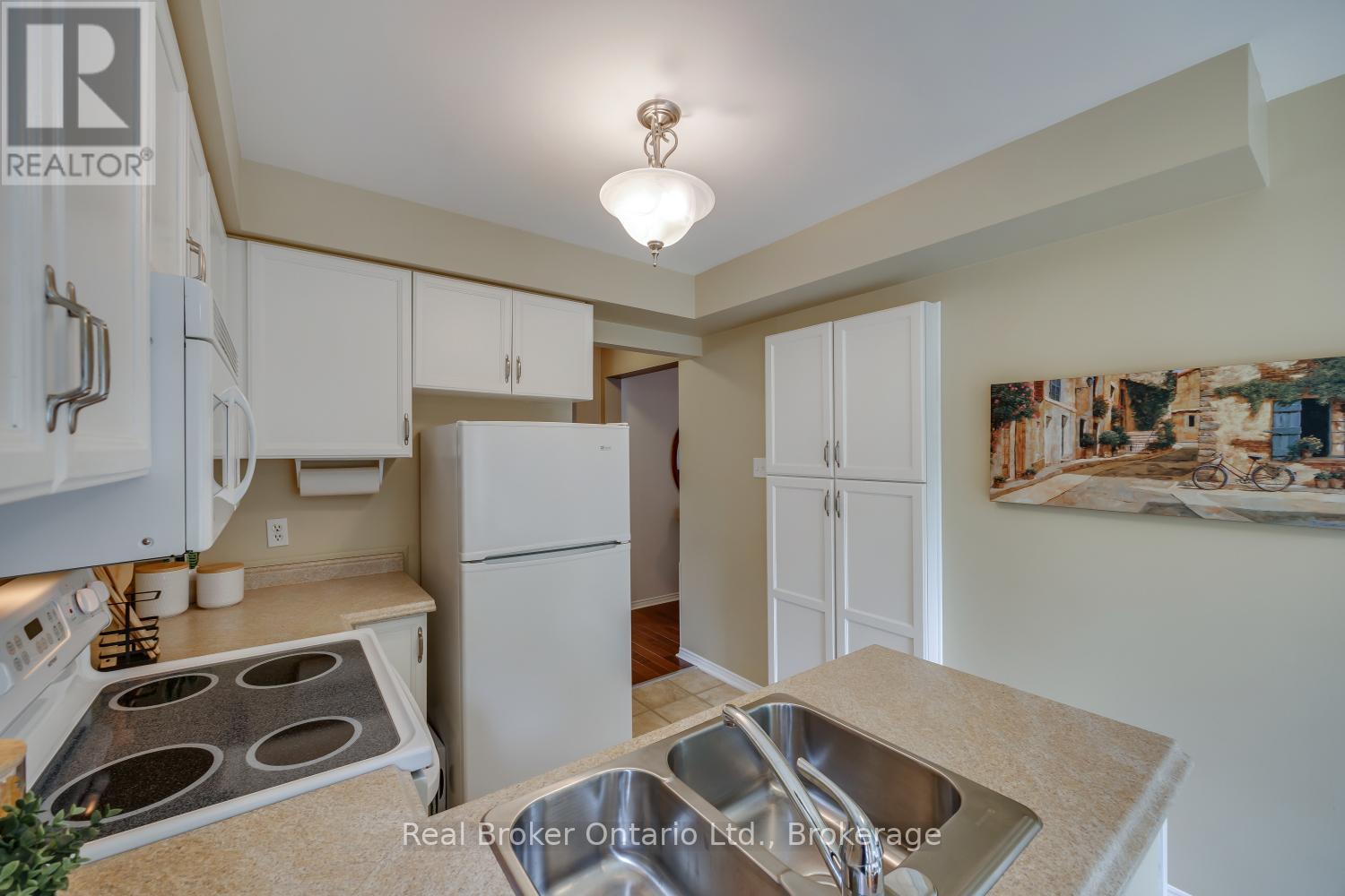 10 Climie Court, Clarington, Ontario  L1C 4P5 - Photo 8 - E13519192