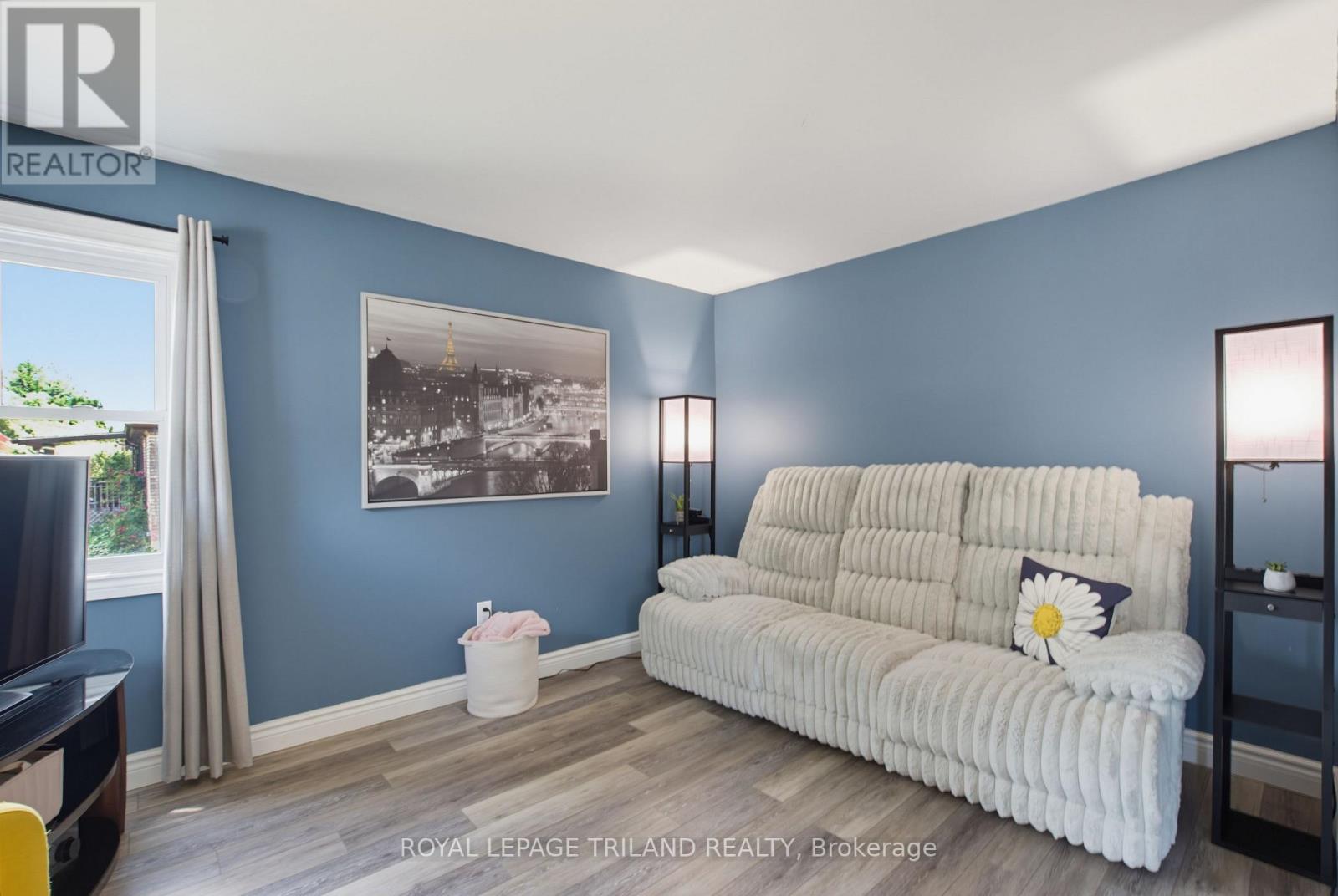 75 Connaught Avenue, London East, Ontario  N5Y 3A5 - Photo 2 - X13519200