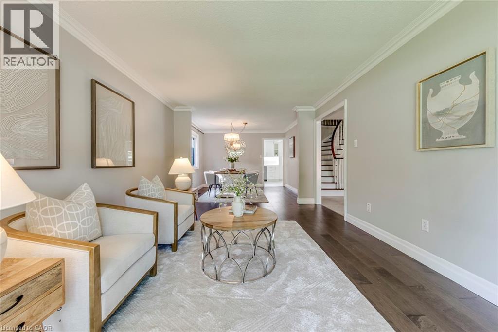 1633 Greenbriar Drive, Oakville, Ontario  L6M 1Y3 - Photo 7 - 40843902
