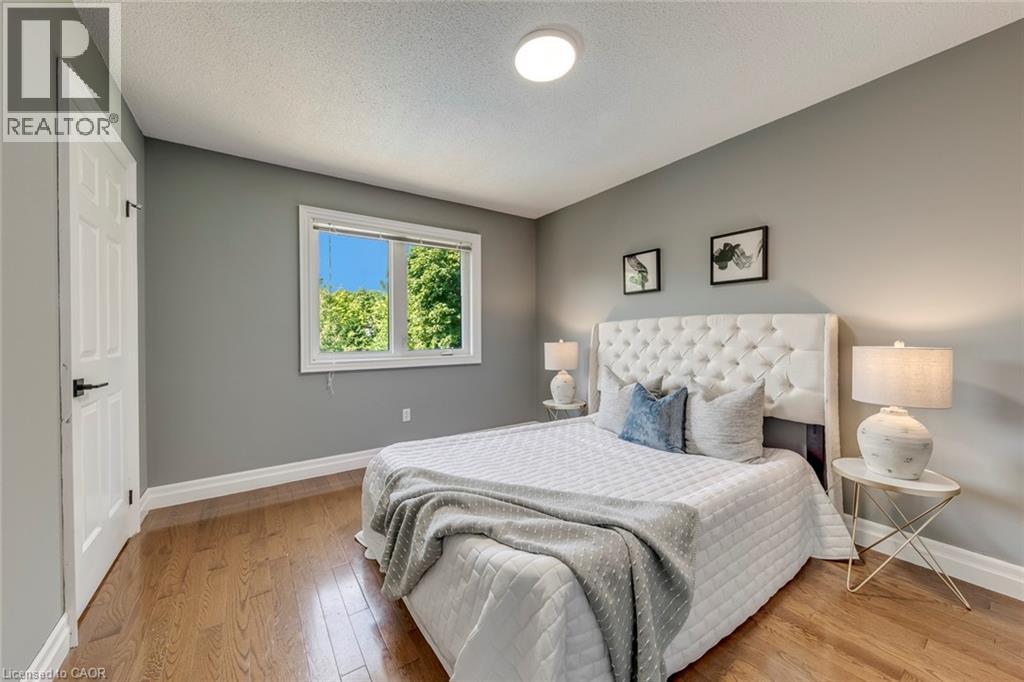 1633 Greenbriar Drive, Oakville, Ontario  L6M 1Y3 - Photo 29 - 40843902