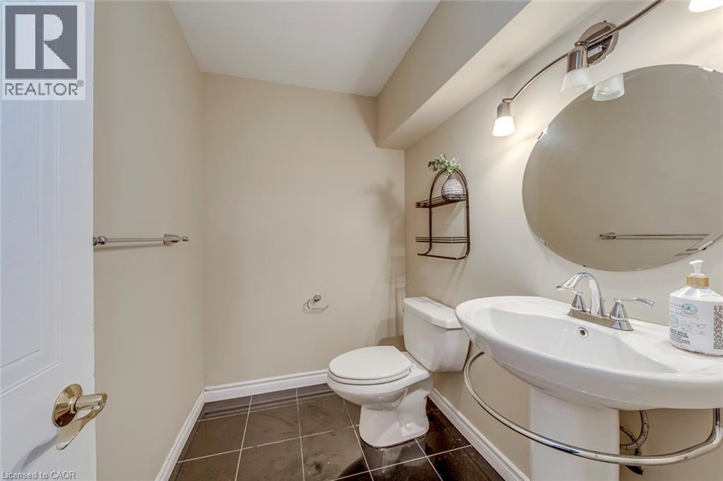 1633 Greenbriar Drive, Oakville, Ontario  L6M 1Y3 - Photo 44 - 40843902