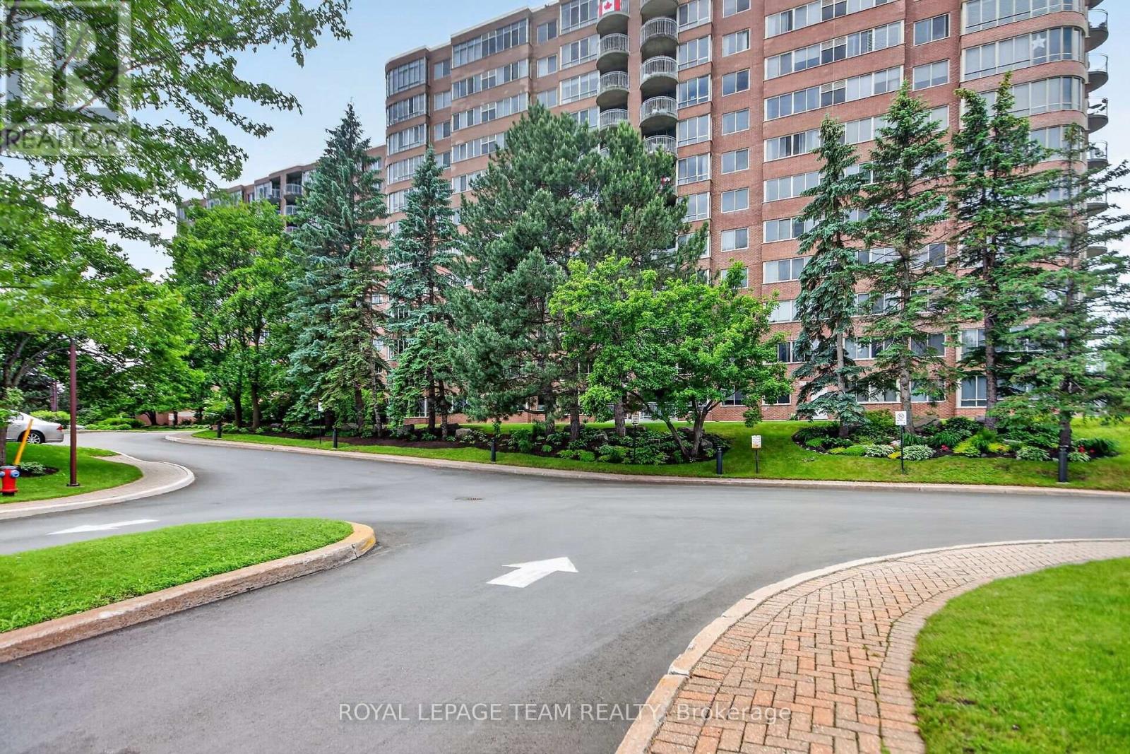 201 - 100 GRANT CARMAN DRIVE, Ottawa, Ontario