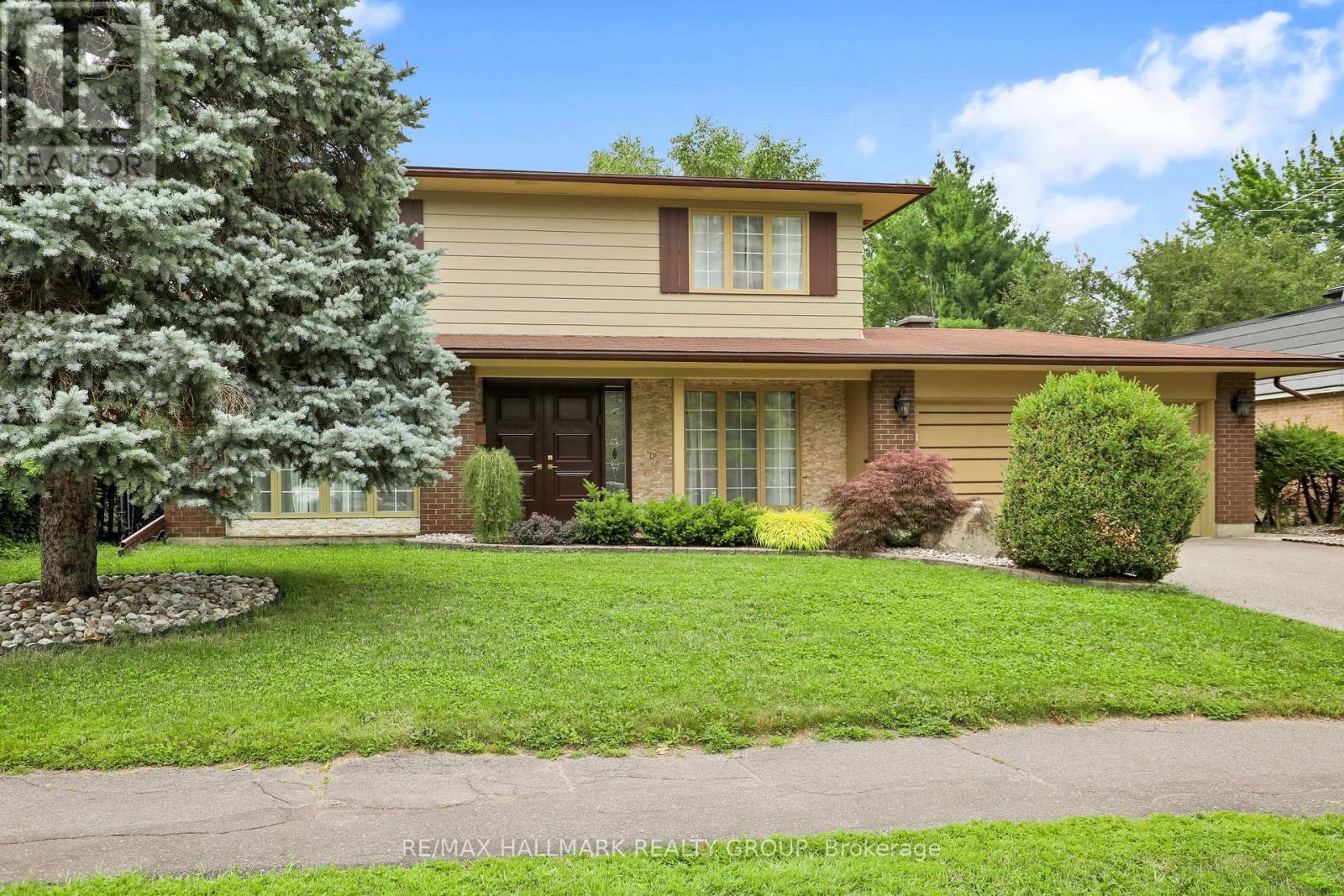 1712 PLAYFAIR DRIVE, Ottawa, Ontario