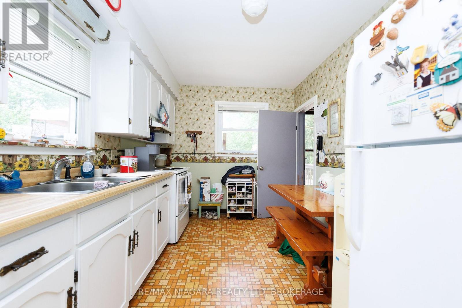2561 Point Abino Road N, Fort Erie, Ontario L0S 1S0 - Photo 17 - X13519354