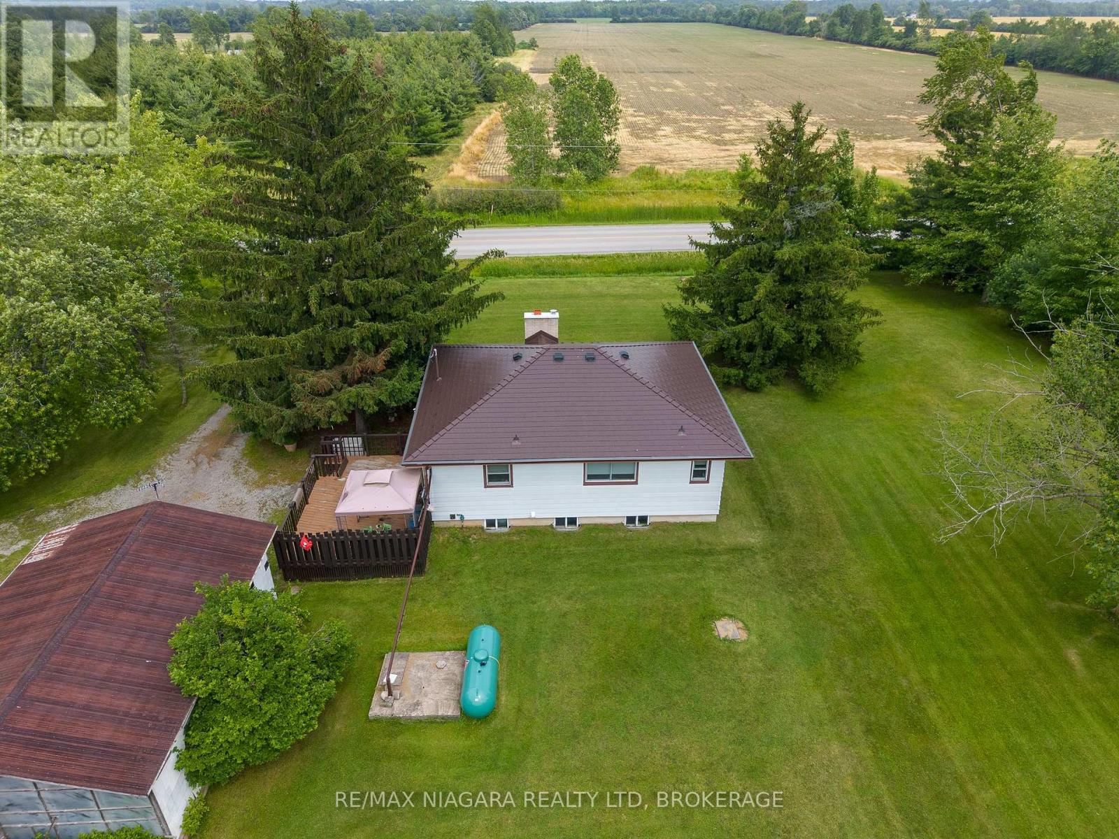 2561 Point Abino Road N, Fort Erie, Ontario L0S 1S0 - Photo 35 - X13519354