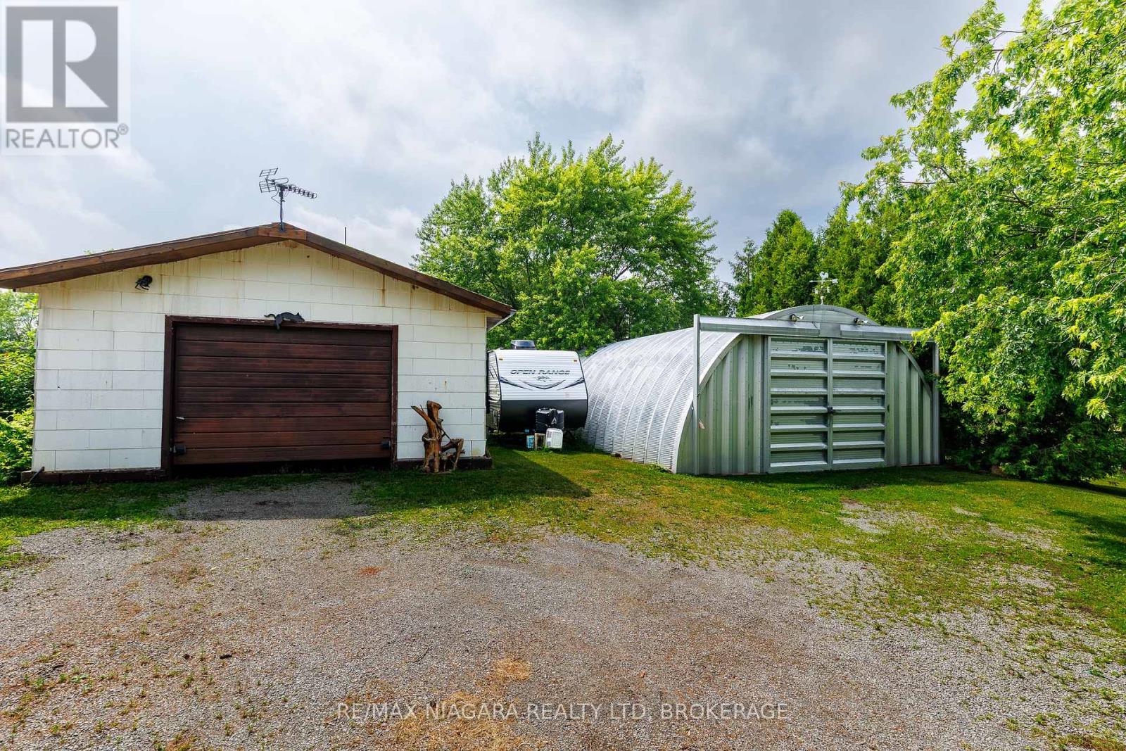 2561 Point Abino Road N, Fort Erie, Ontario L0S 1S0 - Photo 7 - X13519354