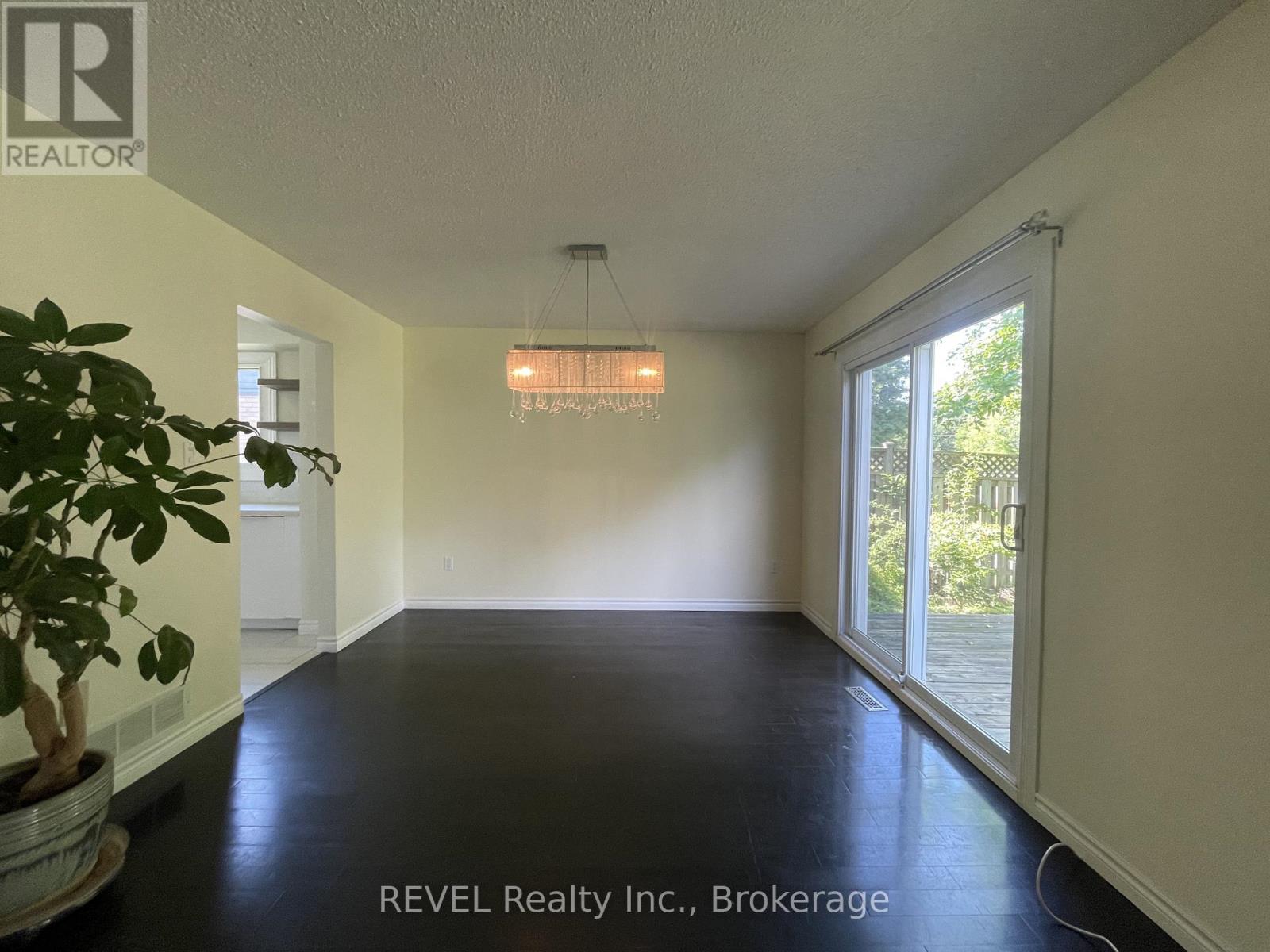 24 Rembrandt Drive, Grimsby, Ontario  L3M 5A1 - Photo 9 - X13519410