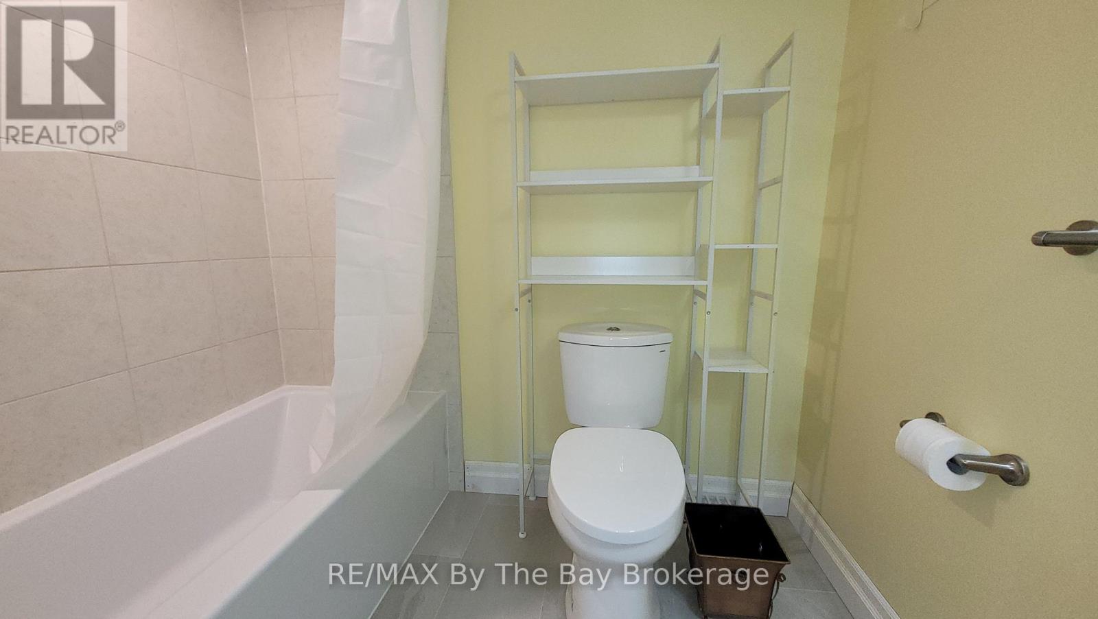 2 - 7 Harbour Crescent, Wasaga Beach, Ontario  L9Z 1G4 - Photo 9 - S13509688