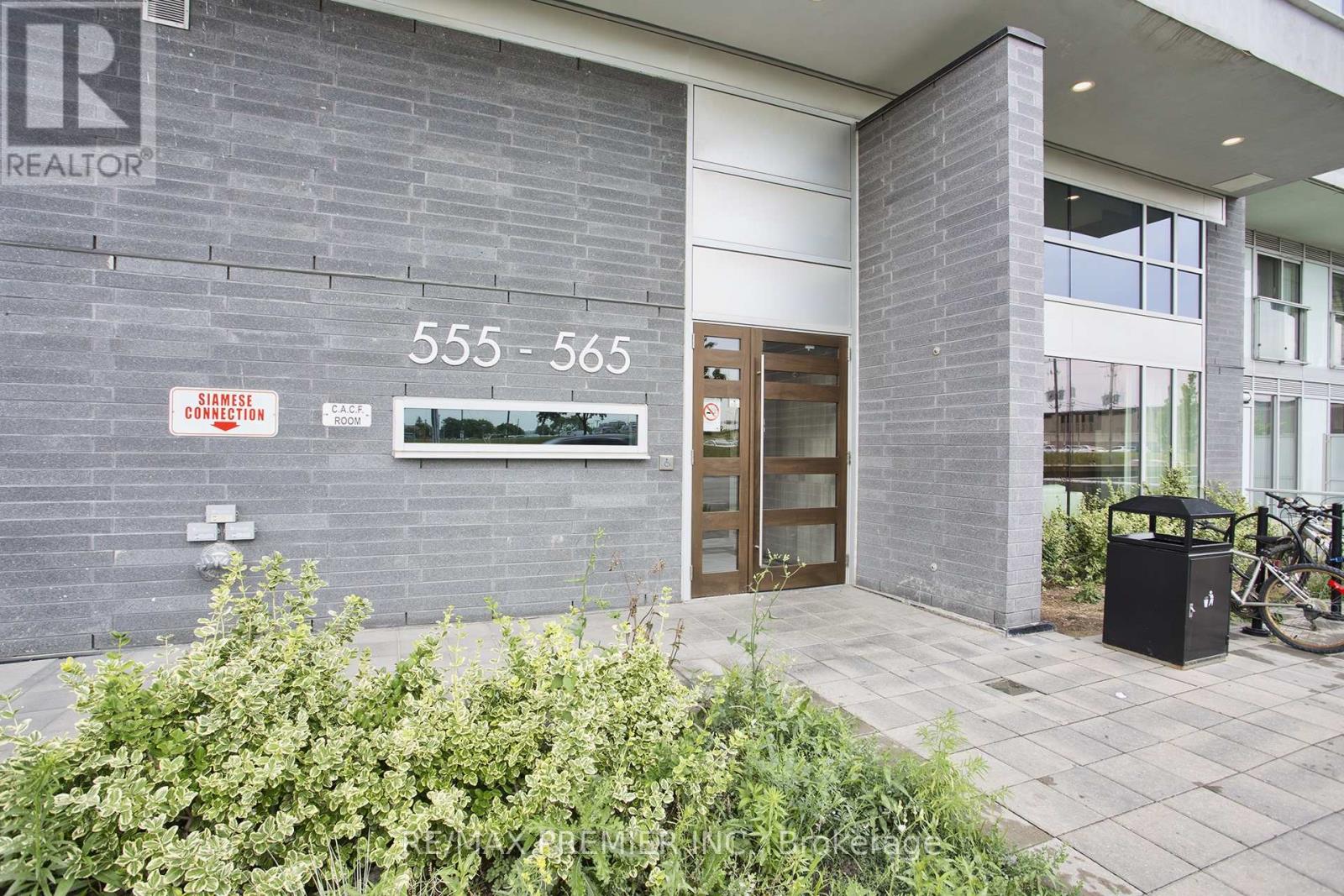 319w - 565 Wilson Avenue, Toronto, Ontario  M3H 0C6 - Photo 2 - C13519150