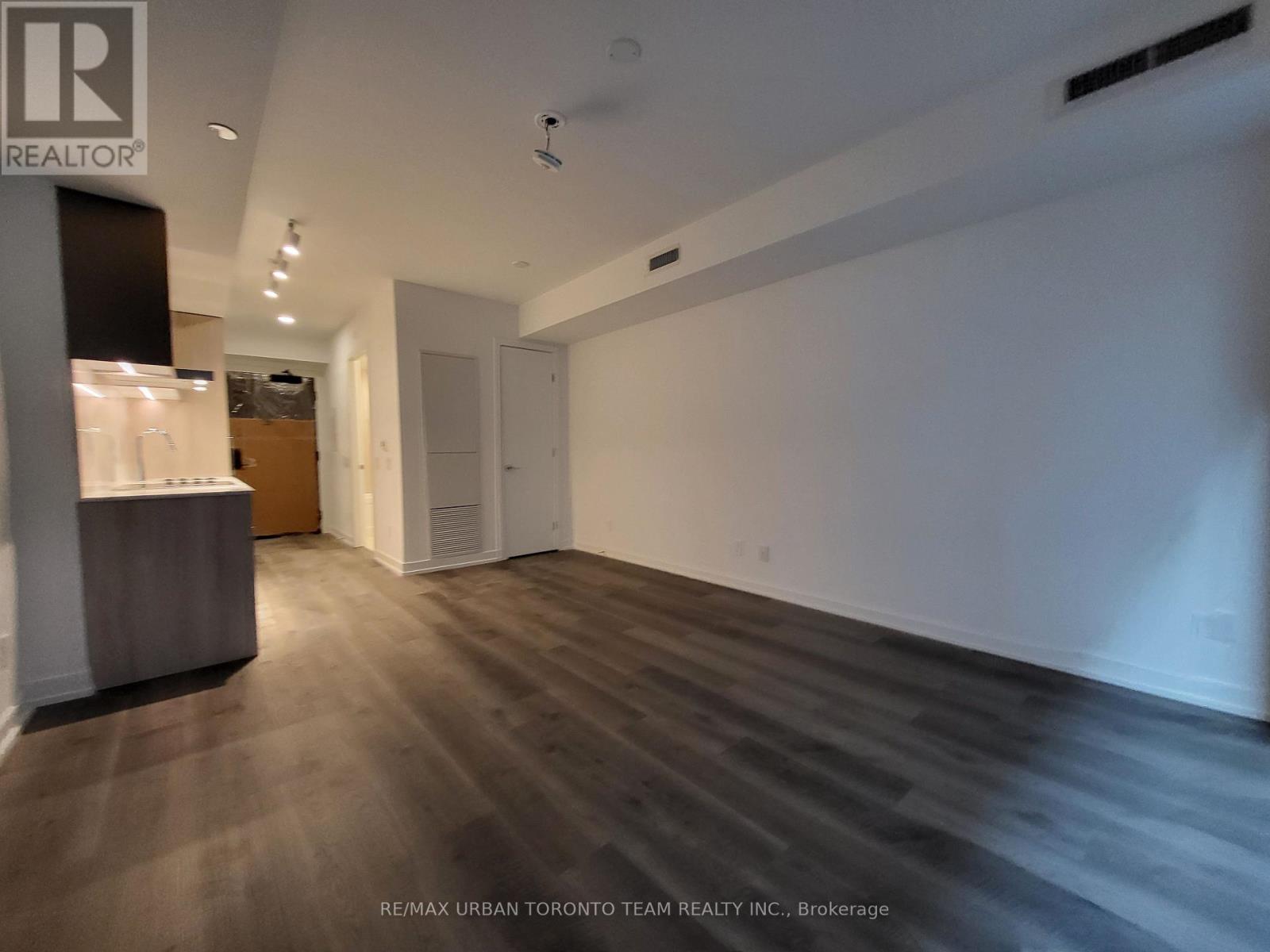 610 - 771 Yonge Street, Toronto, Ontario M4W 2G4 - Photo 5 - C13519286
