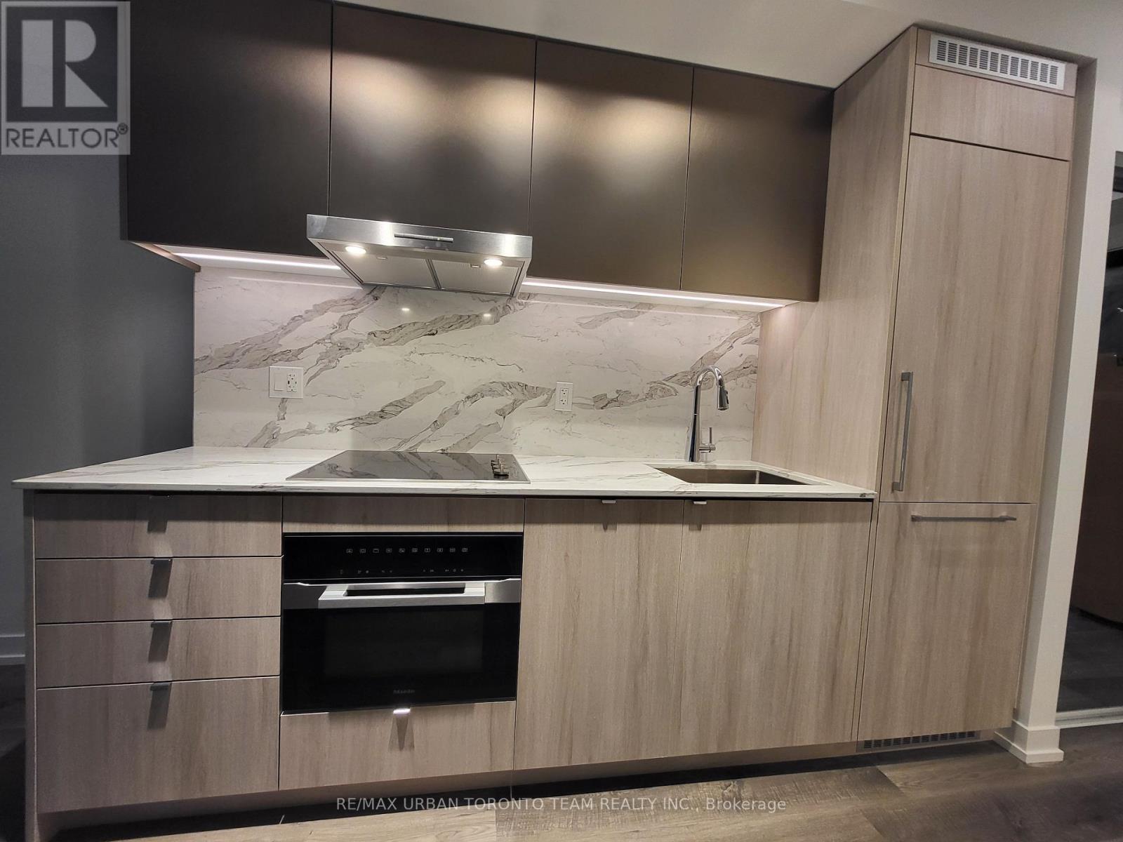 610 - 771 YONGE STREET