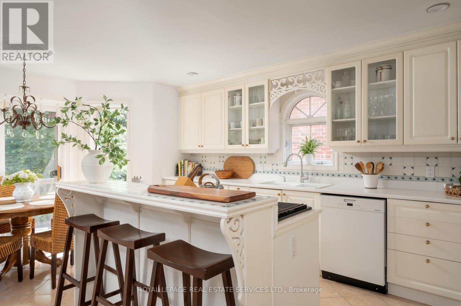 33 Lynnhaven Road, Toronto, Ontario  M6A 2K7 - Photo 18 - C13519300