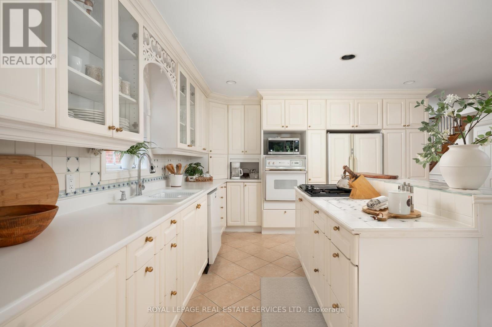33 Lynnhaven Road, Toronto, Ontario  M6A 2K7 - Photo 21 - C13519300