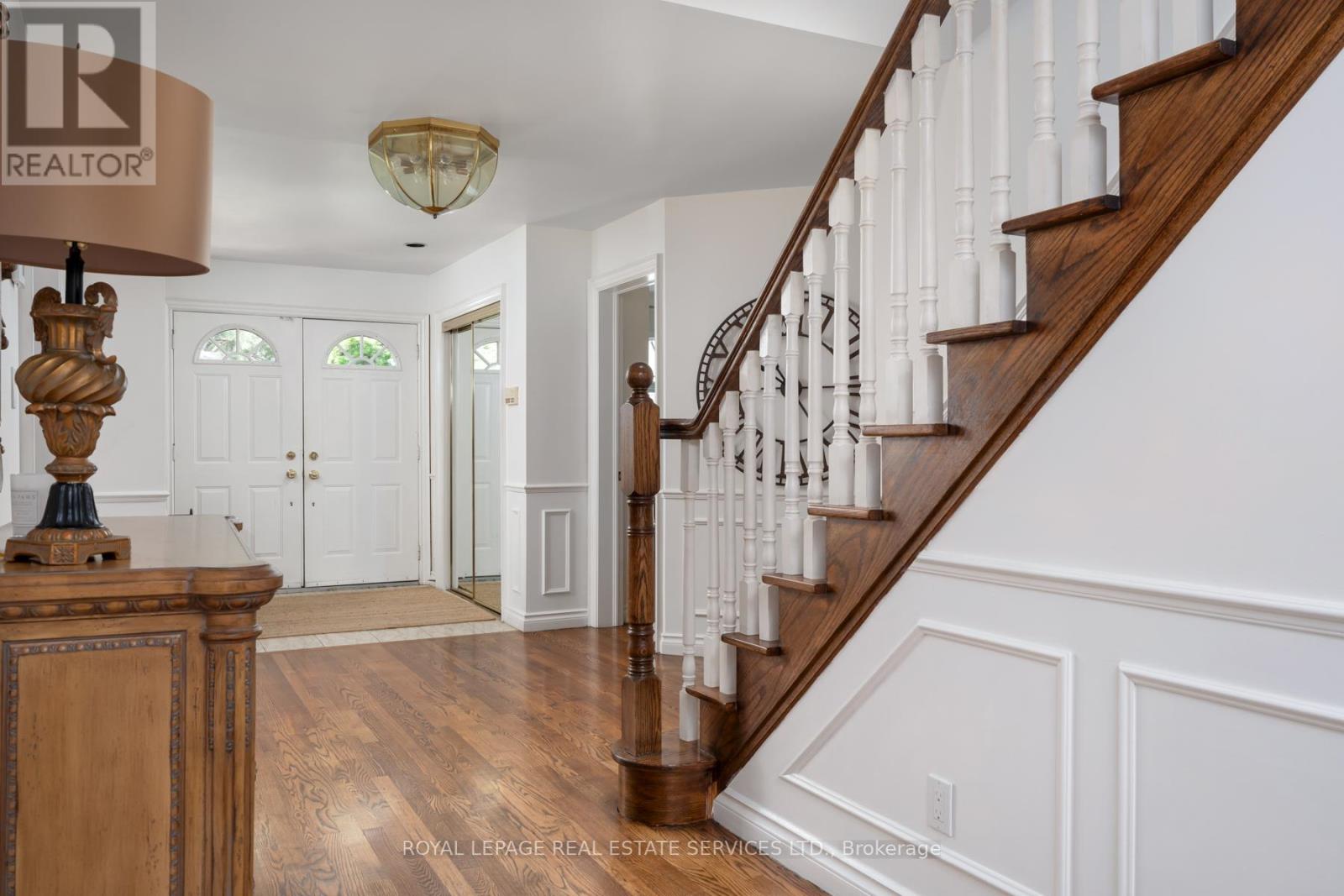33 Lynnhaven Road, Toronto, Ontario  M6A 2K7 - Photo 3 - C13519300