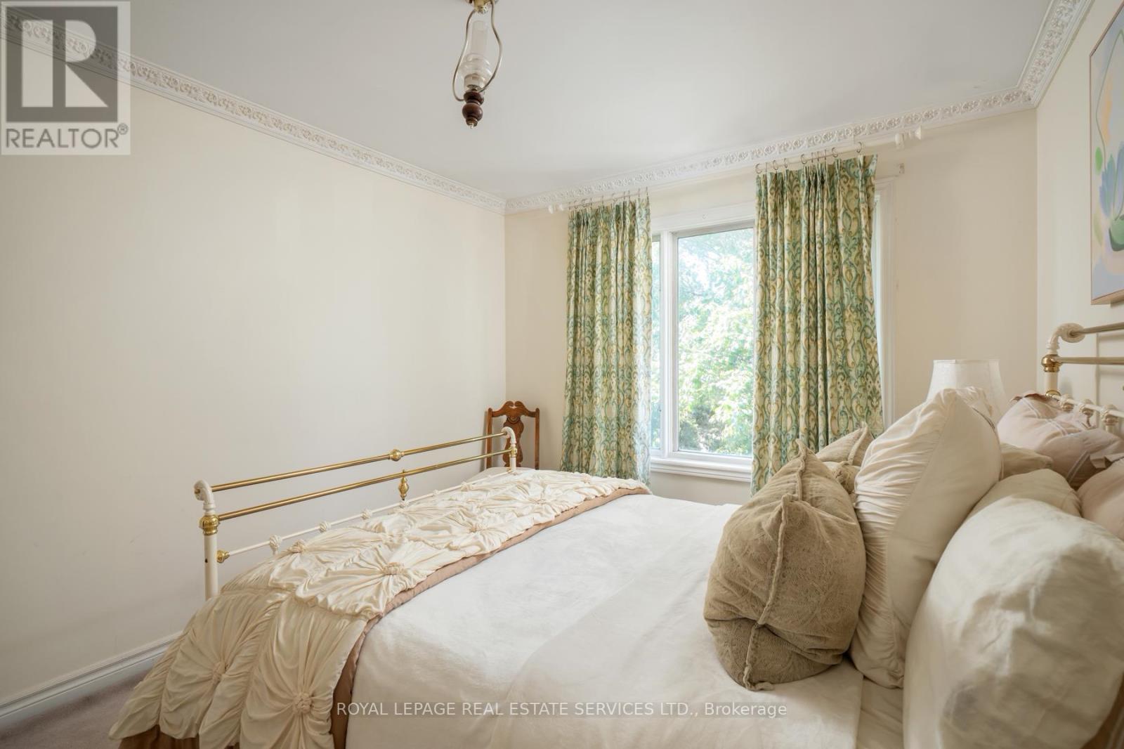 33 Lynnhaven Road, Toronto, Ontario  M6A 2K7 - Photo 39 - C13519300