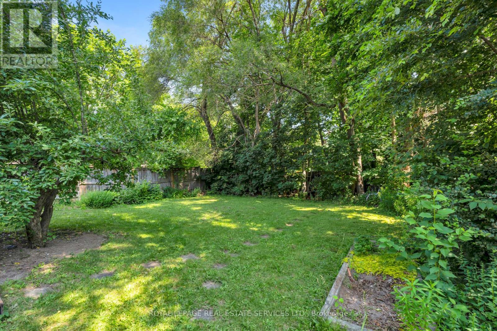 33 Lynnhaven Road, Toronto, Ontario  M6A 2K7 - Photo 48 - C13519300
