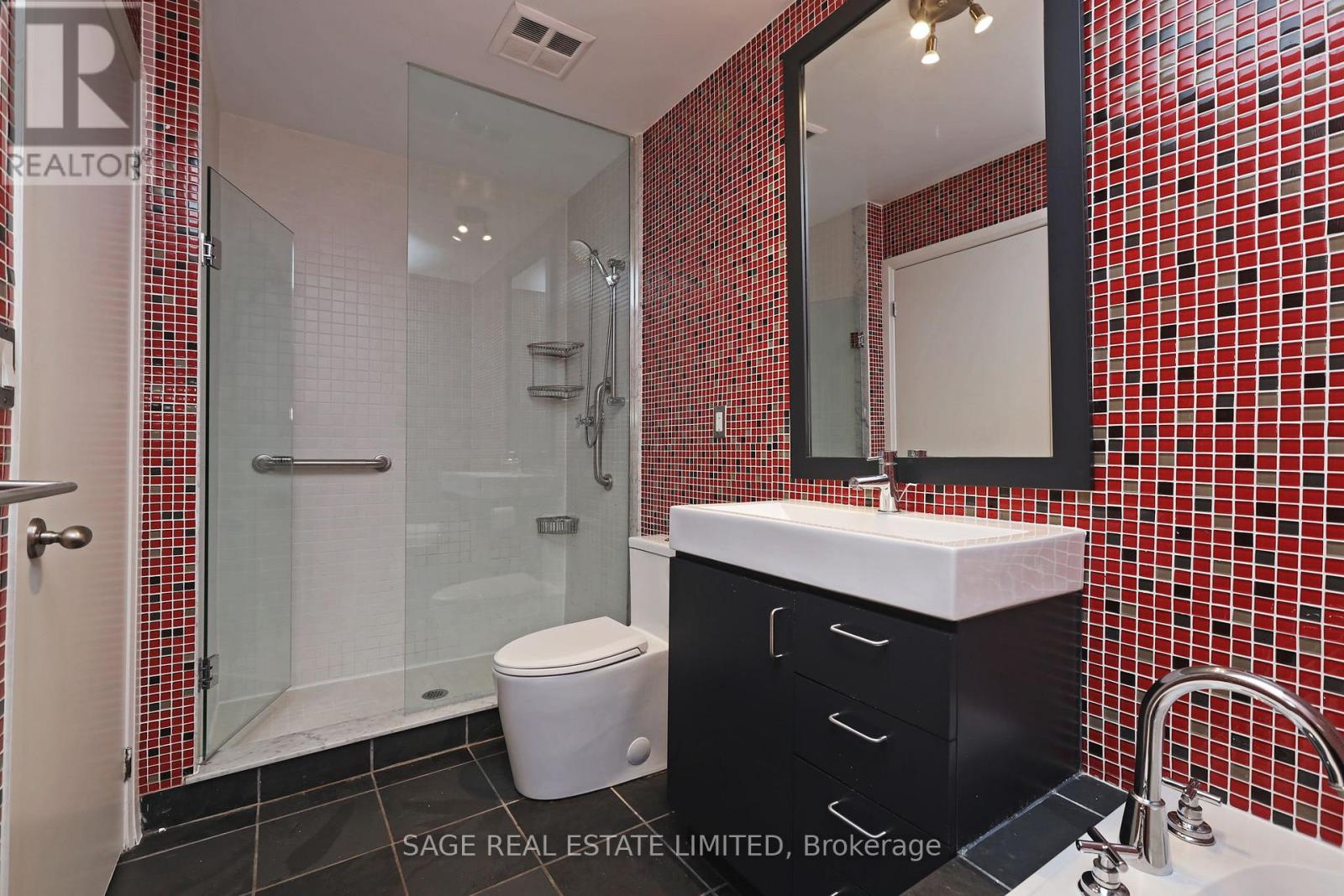 405 - 11 Soho Street, Toronto, Ontario  M5T 3L7 - Photo 10 - C13519384