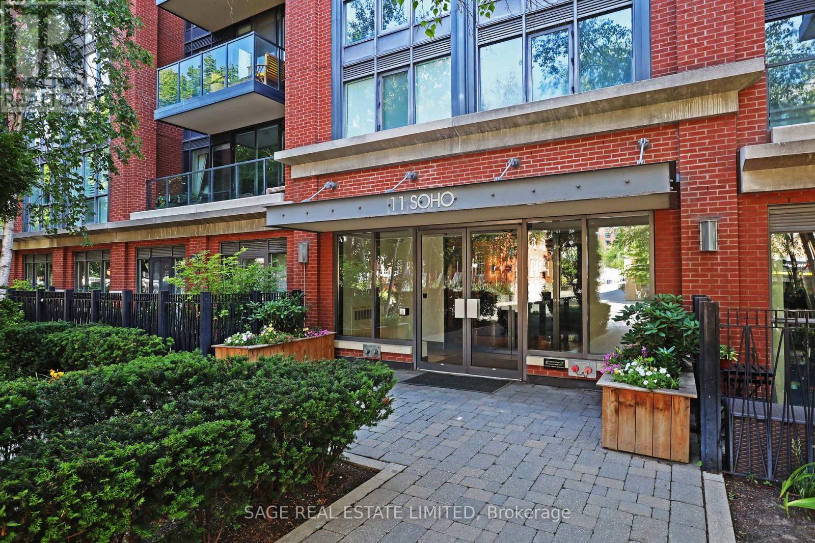 405 - 11 Soho Street, Toronto, Ontario  M5T 3L7 - Photo 3 - C13519384