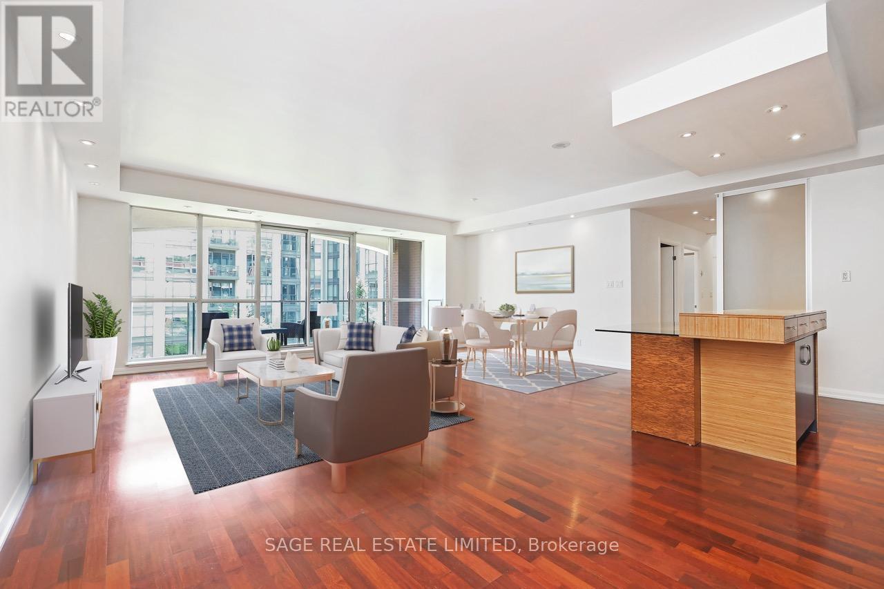 405 - 11 SOHO STREET