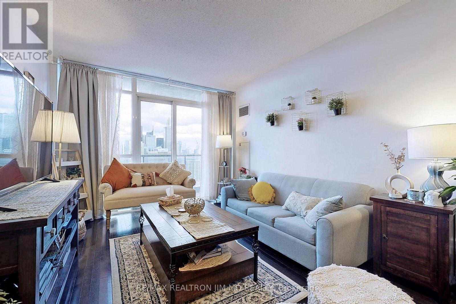 3809 - 21 Carlton Street, Toronto, Ontario  M5B 1L3 - Photo 2 - C13519394