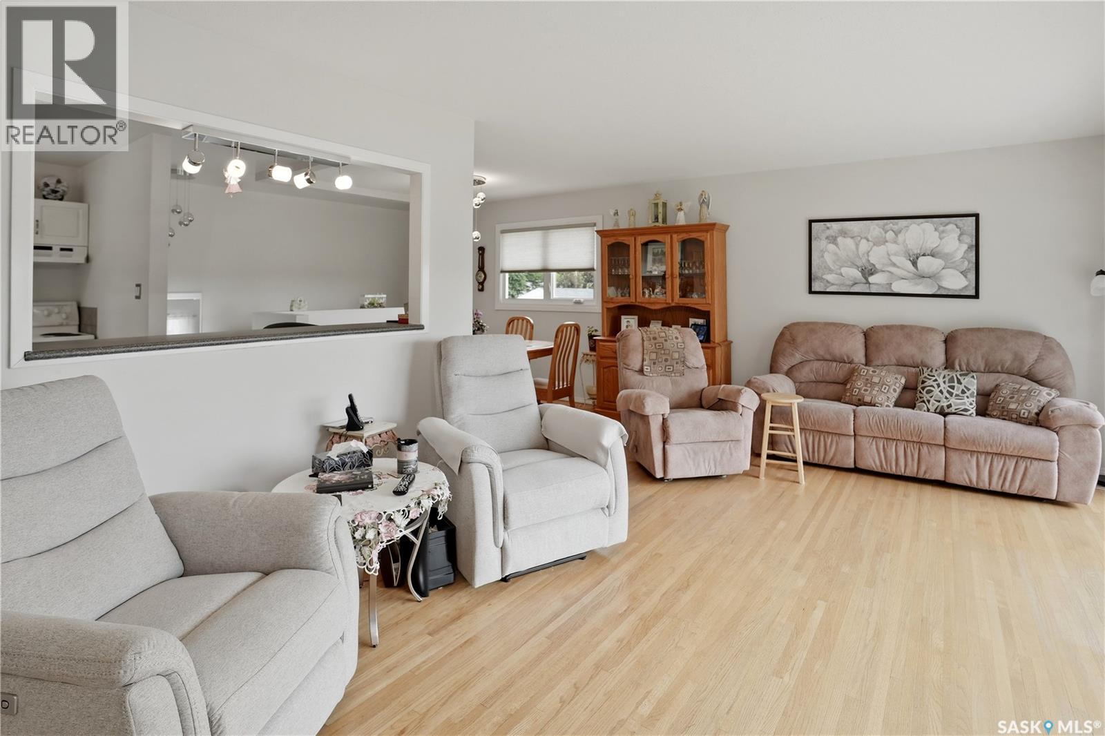 1402 93rd Street, North Battleford, Saskatchewan  S9A 0C1 - Photo 11 - SK041215