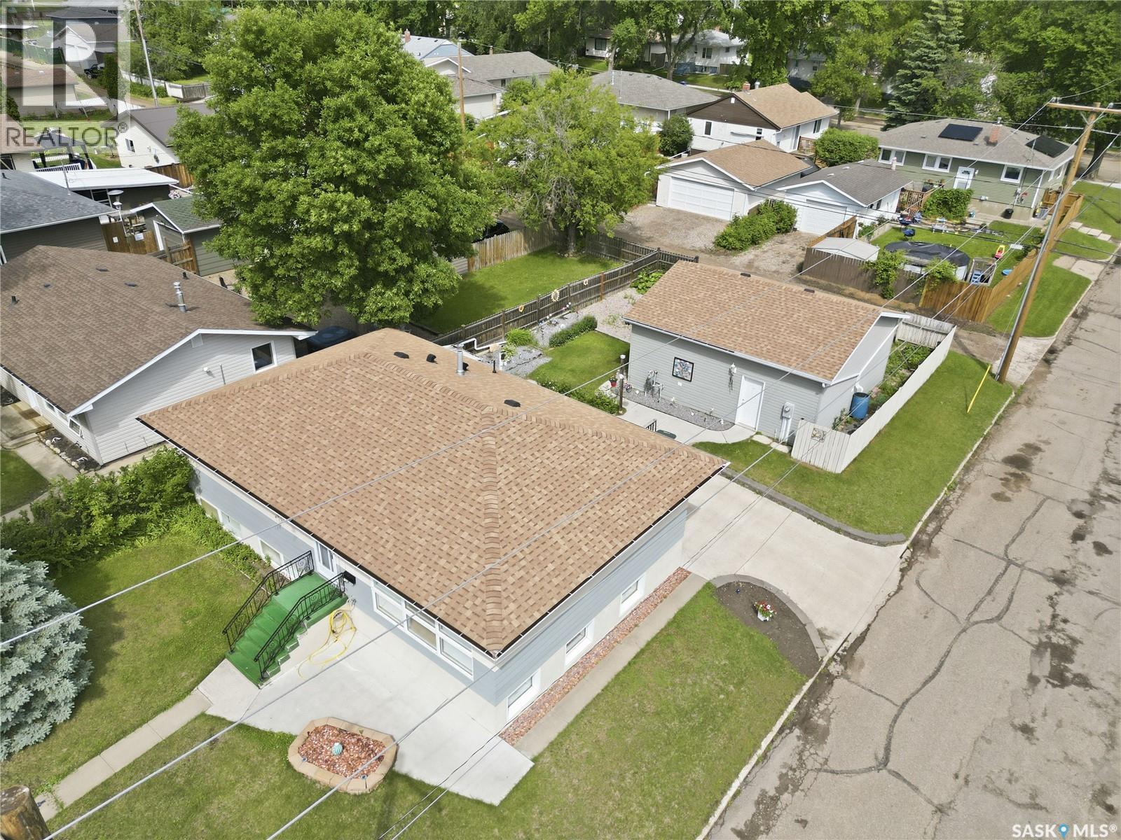 1402 93rd Street, North Battleford, Saskatchewan  S9A 0C1 - Photo 4 - SK041215