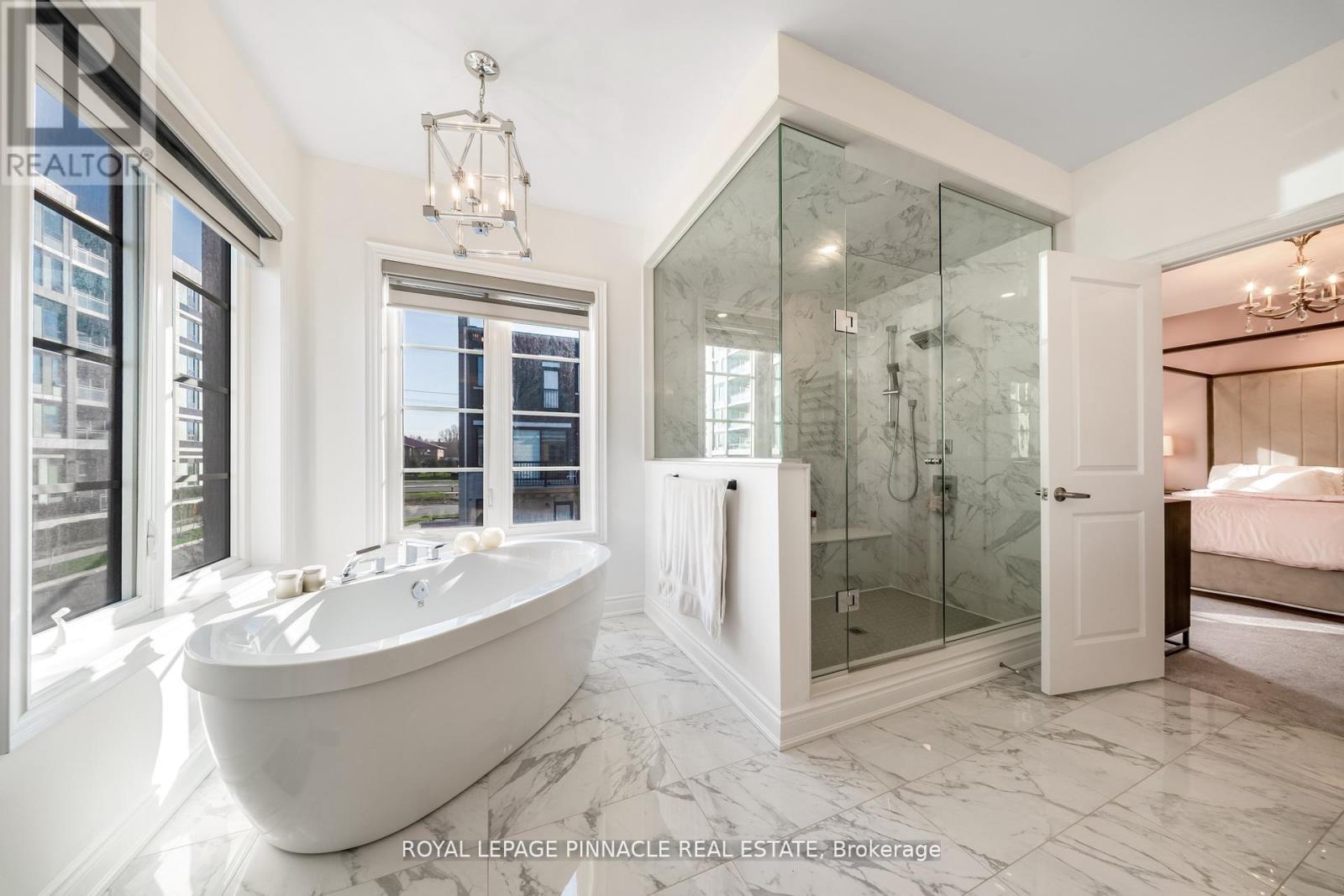 1504 Yellow Rose Circle, Oakville, Ontario  L6M 5L3 - Photo 26 - W13519146