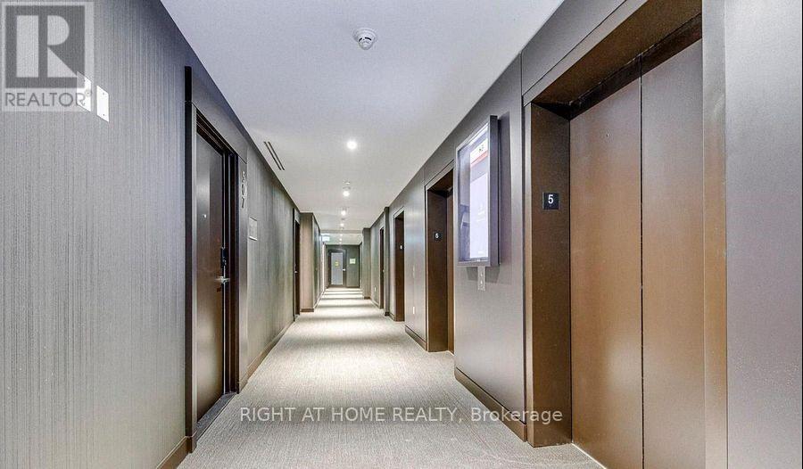 6708 - 448 Burnhamthorpe Road W, Mississauga, Ontario  L5B 4M6 - Photo 2 - W13519246