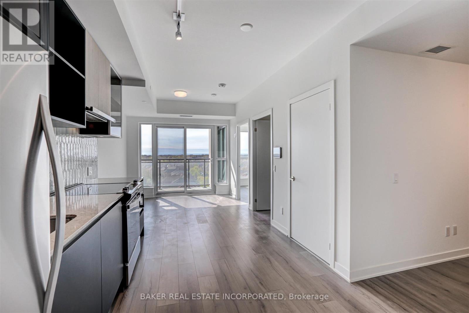 619 - 405 Dundas Street W, Oakville, Ontario  L6M 5P9 - Photo 7 - W13519318