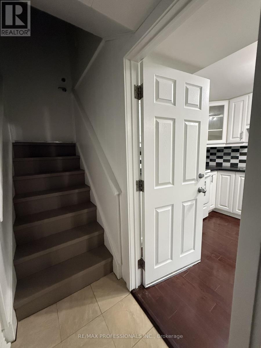 Basement - 23 Dunwich Place, Brampton, Ontario  L6T 1K3 - Photo 17 - W13519320