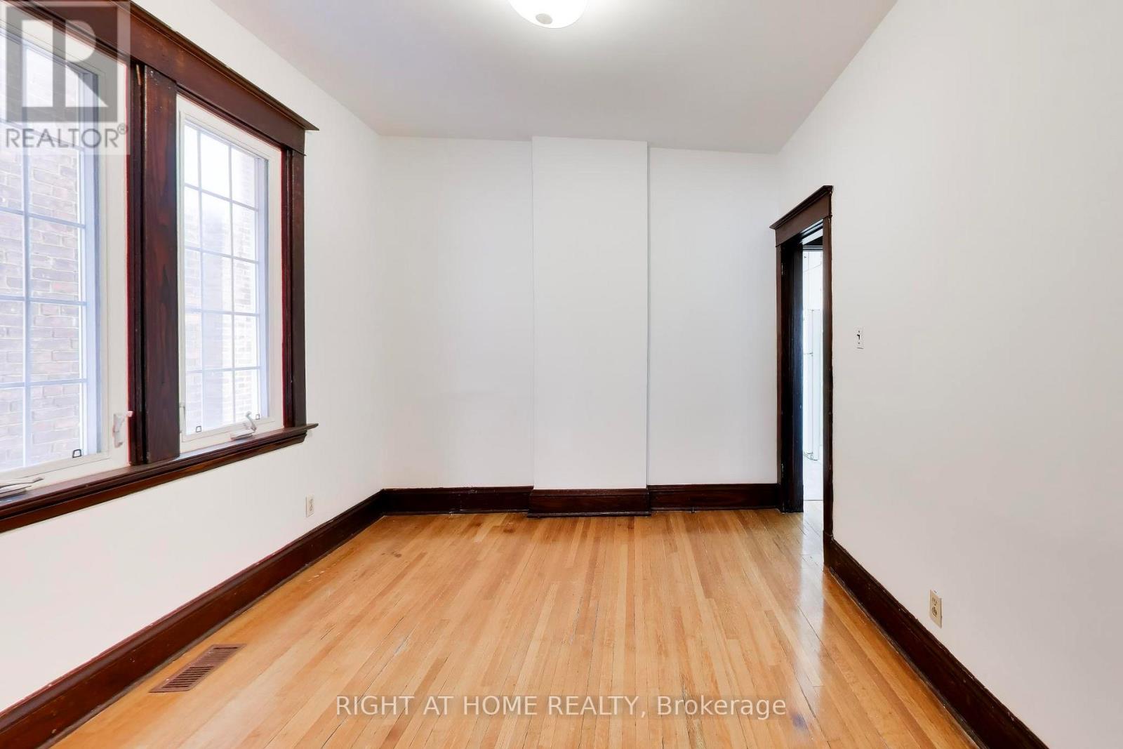 65 Millicent Street, Toronto, Ontario  M6H 1W3 - Photo 7 - W13519326