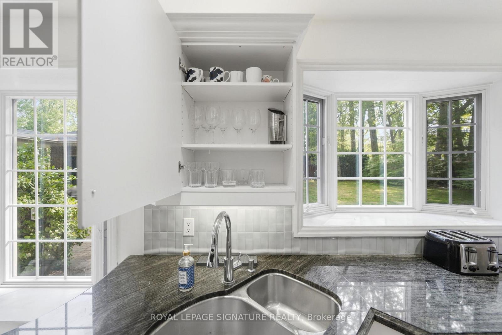 312 Dalewood Drive, Oakville, Ontario  L6J 4P5 - Photo 13 - W13519378