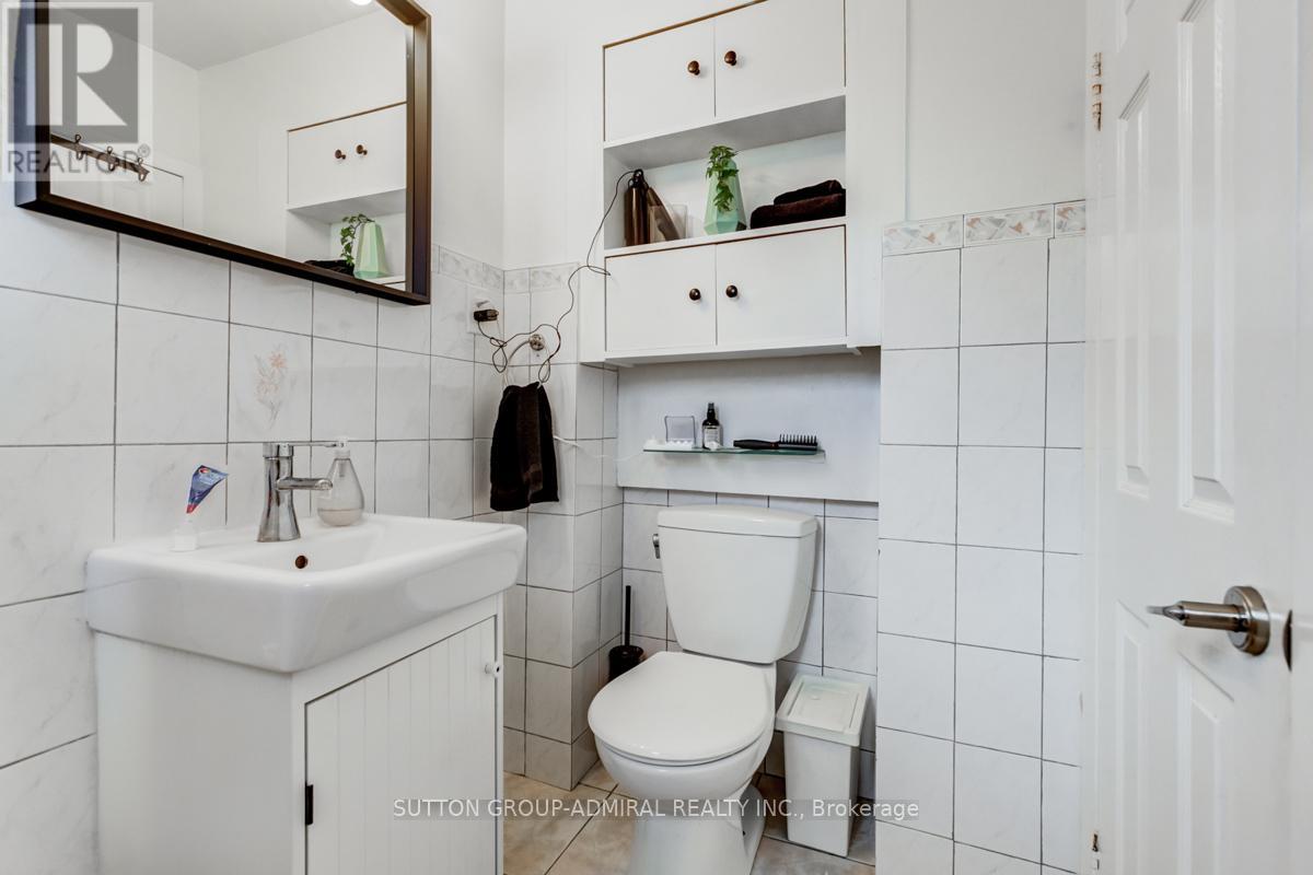 53 Pritchard Avenue, Toronto, Ontario  M6N 1T5 - Photo 12 - W13519418