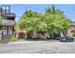 152 GOULBURN AVENUE, Ottawa, Ontario