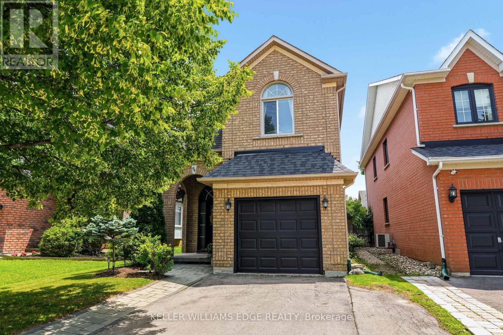 84 ROCKHAVEN LANE, Hamilton, Ontario