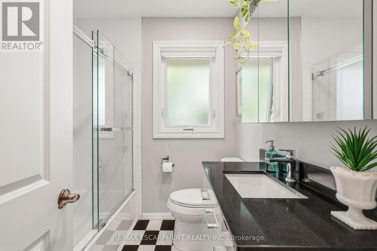 851 Mewburn Road, Hamilton, Ontario  L9G 3E4 - Photo 24 - X13519218