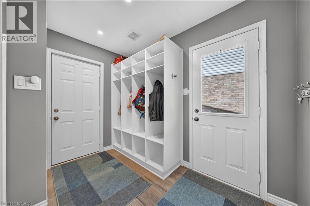 27 Parker Place, Guelph, Ontario  N1E 7A7 - Photo 17 - 40845061