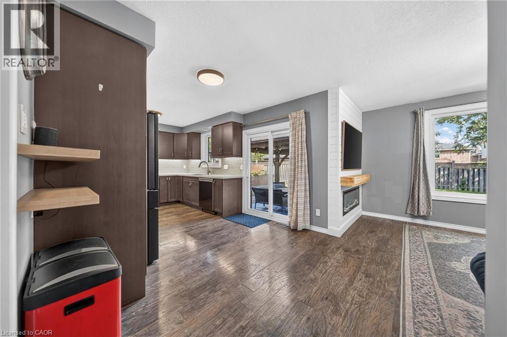 27 Parker Place, Guelph, Ontario  N1E 7A7 - Photo 9 - 40845061