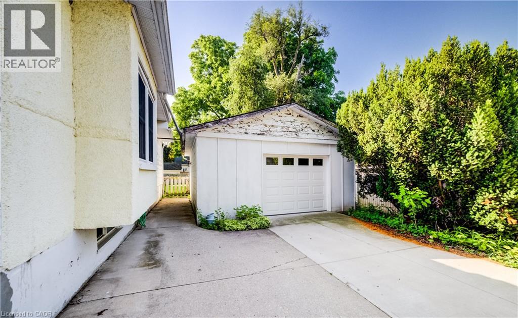 111 Pinewood Avenue, Cambridge, Ontario  N3H 2M3 - Photo 4 - 40844738